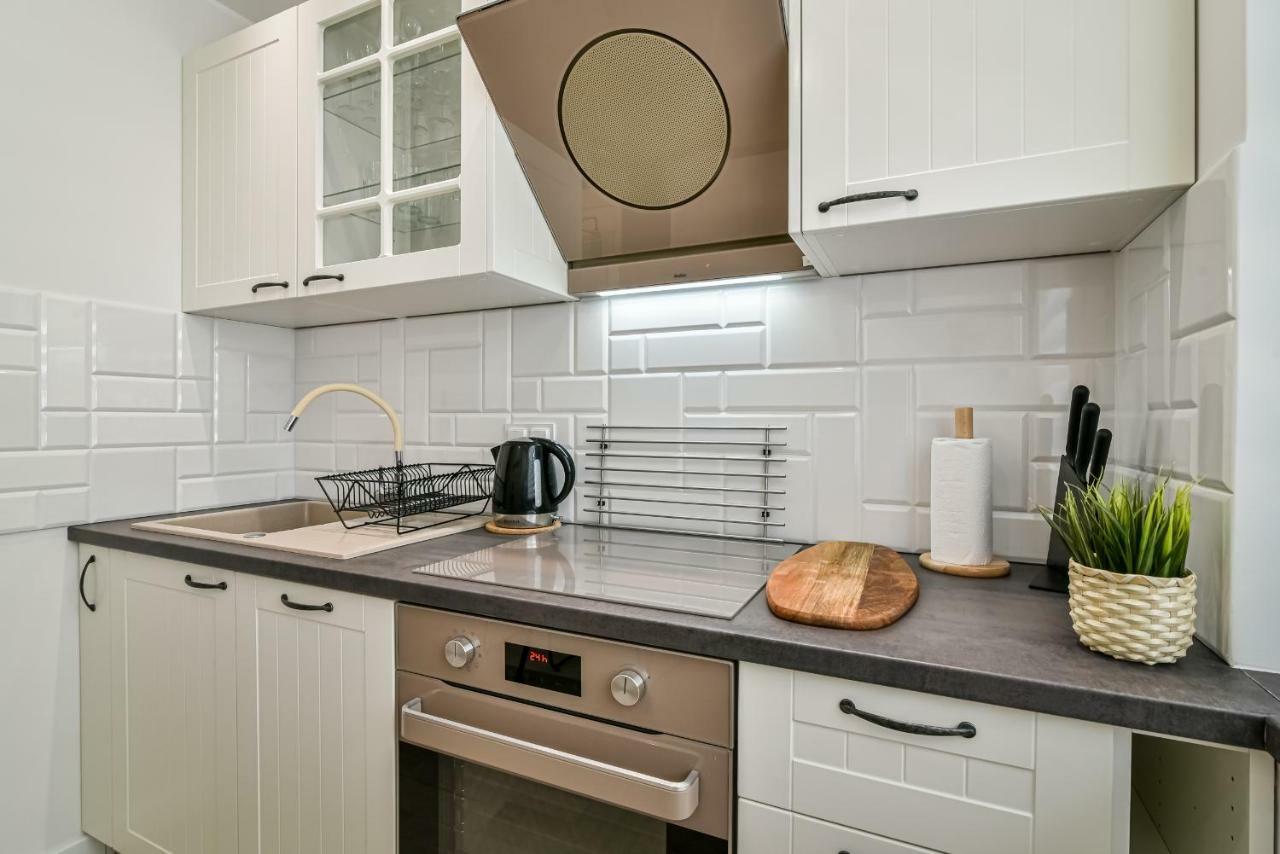 Old Town Ltc - Apartments Starowka Panienska 格但斯克 外观 照片